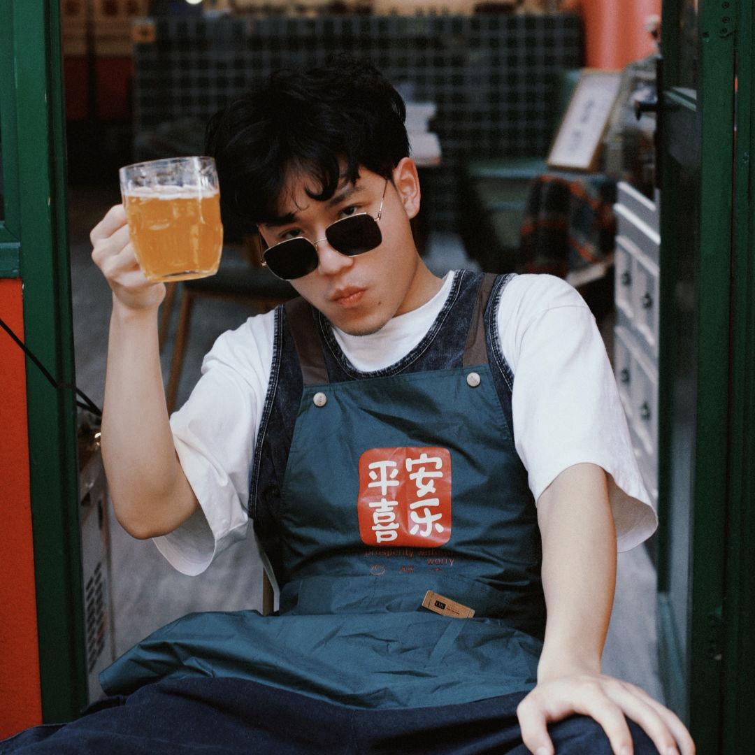 啸宇有点困.