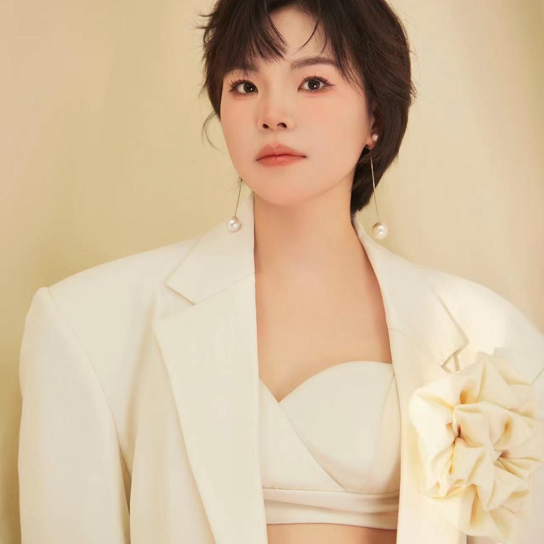 君君服装批发（副业摆摊）