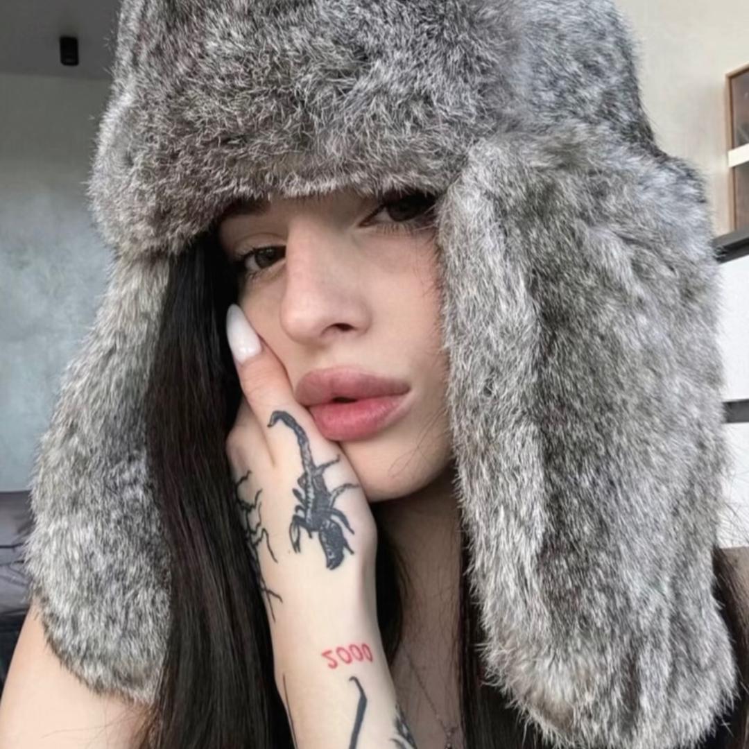 琳.