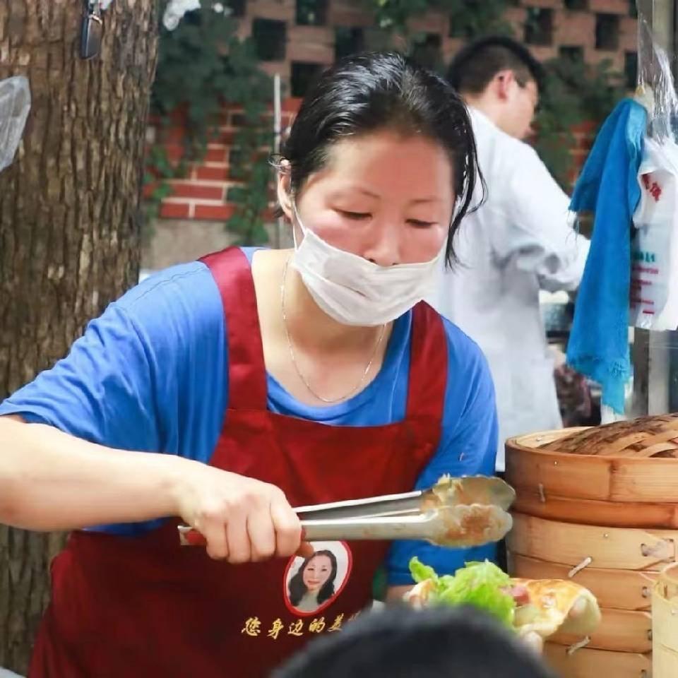 郭阿姨月亮馍的店