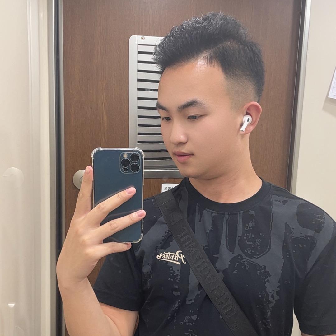 隔壁小何《乐业男团》