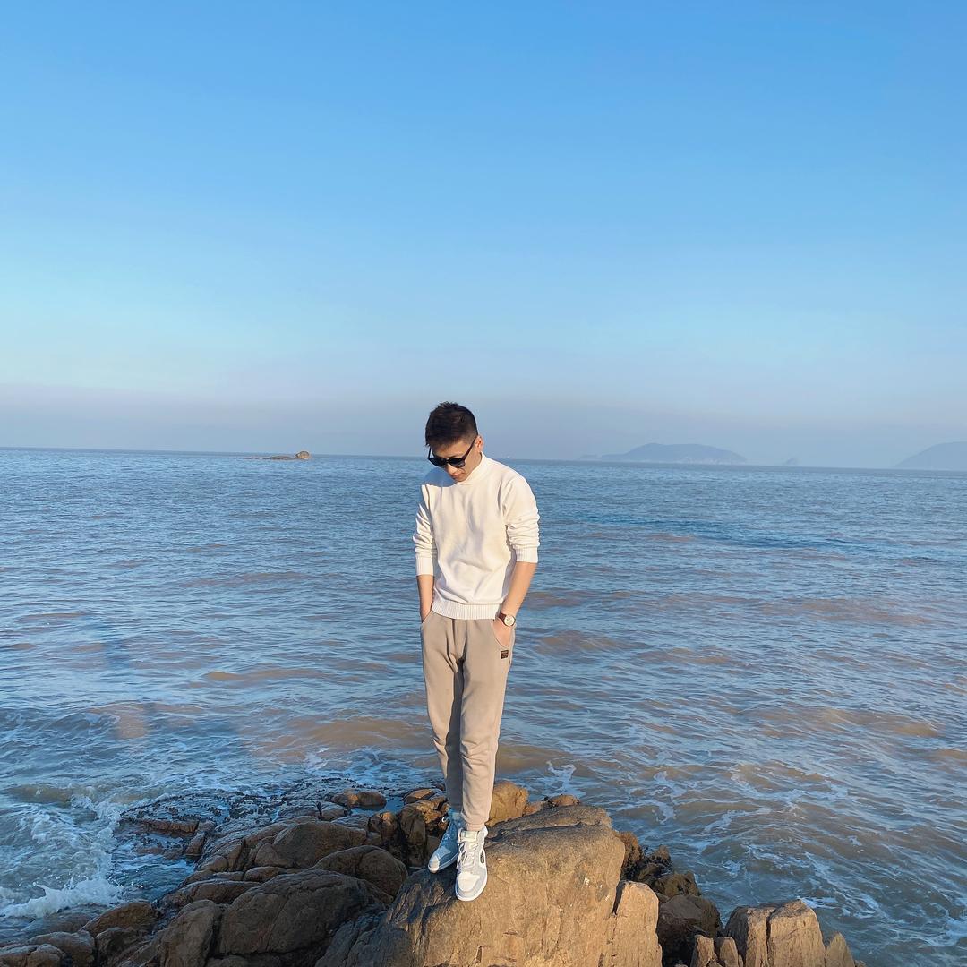 伟子-