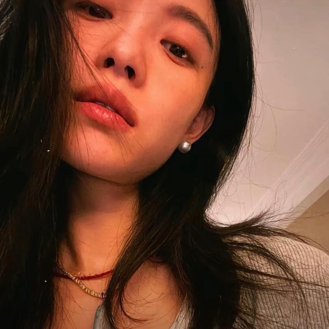 刘真理.