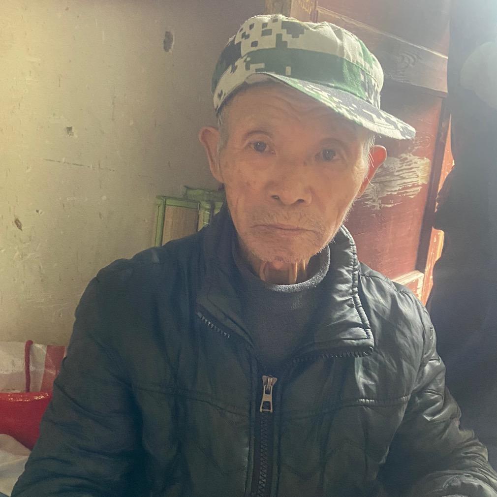 大爷今年76岁