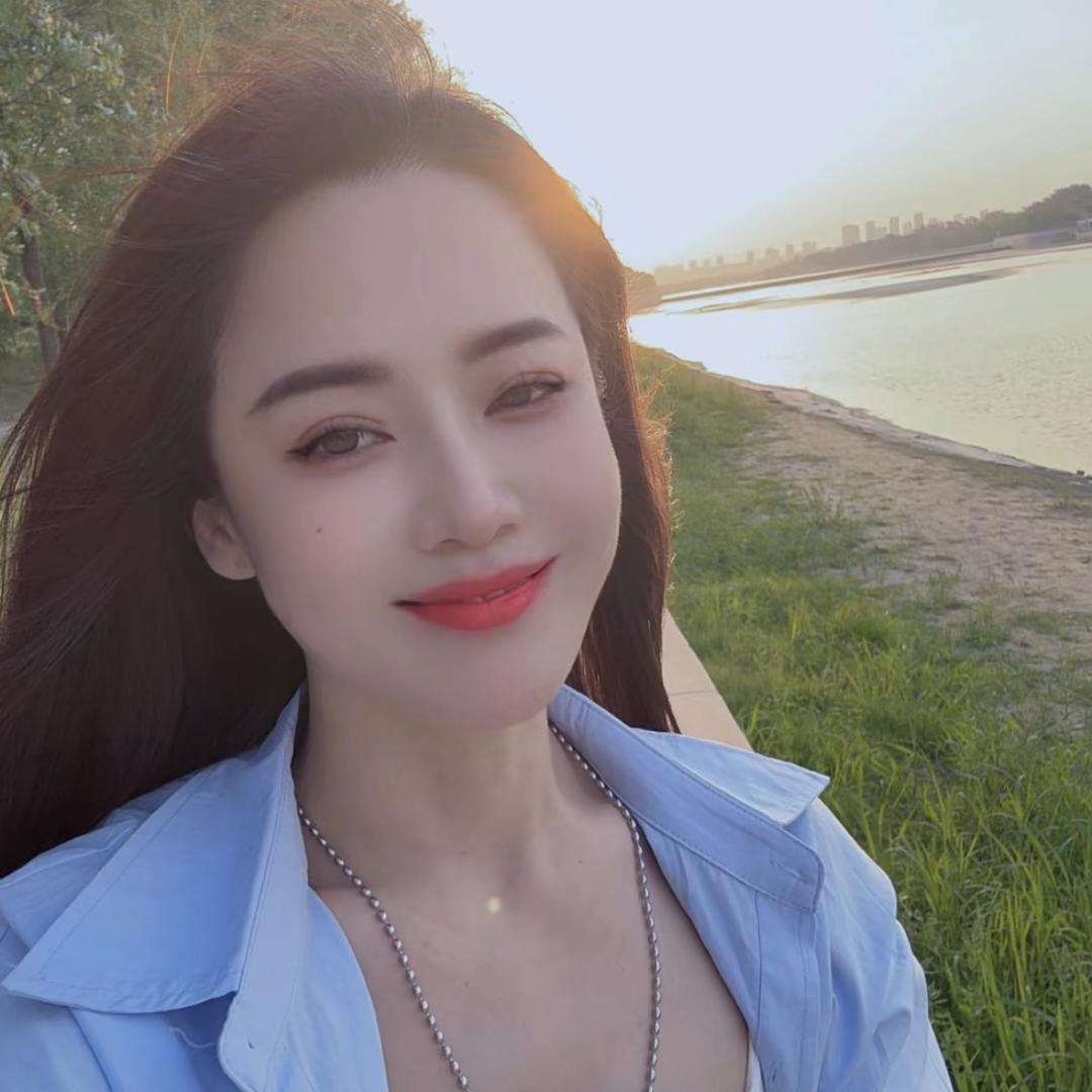 丽娜