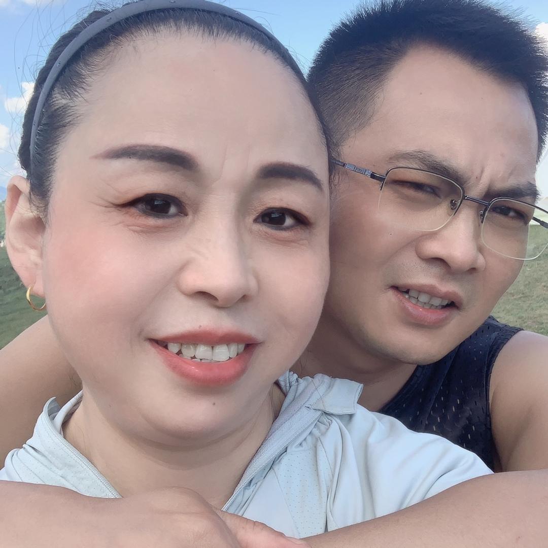 玲姐老公小我19岁