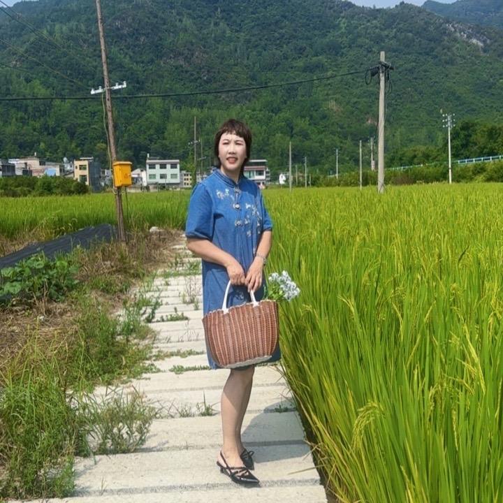 印江自治县江芬服装店