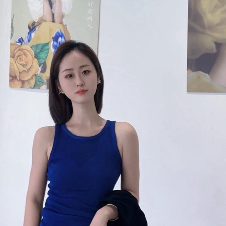 洋洋简约穿搭