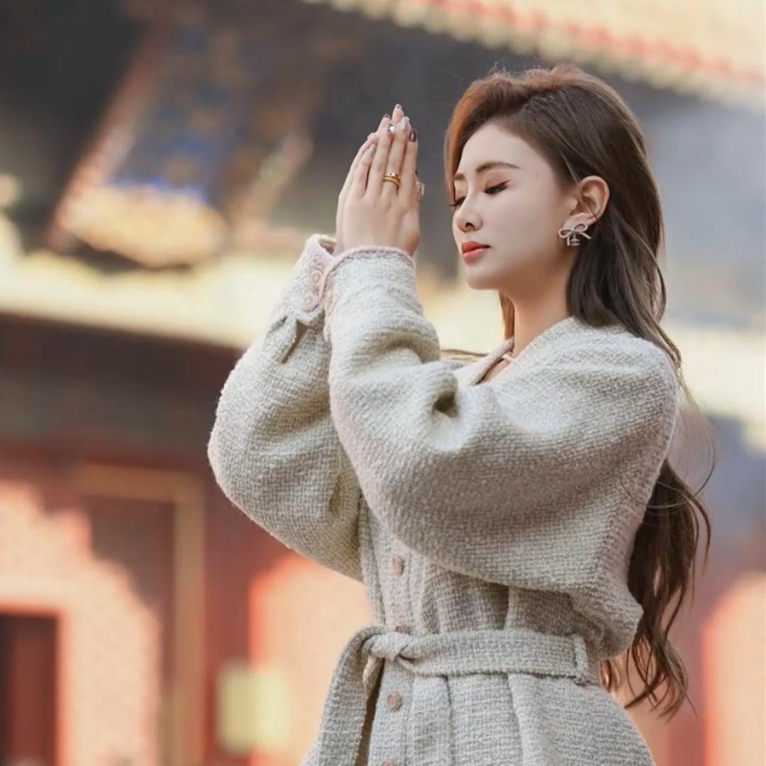 曼悦伶汉焱巨美特财运女神刘籽卿