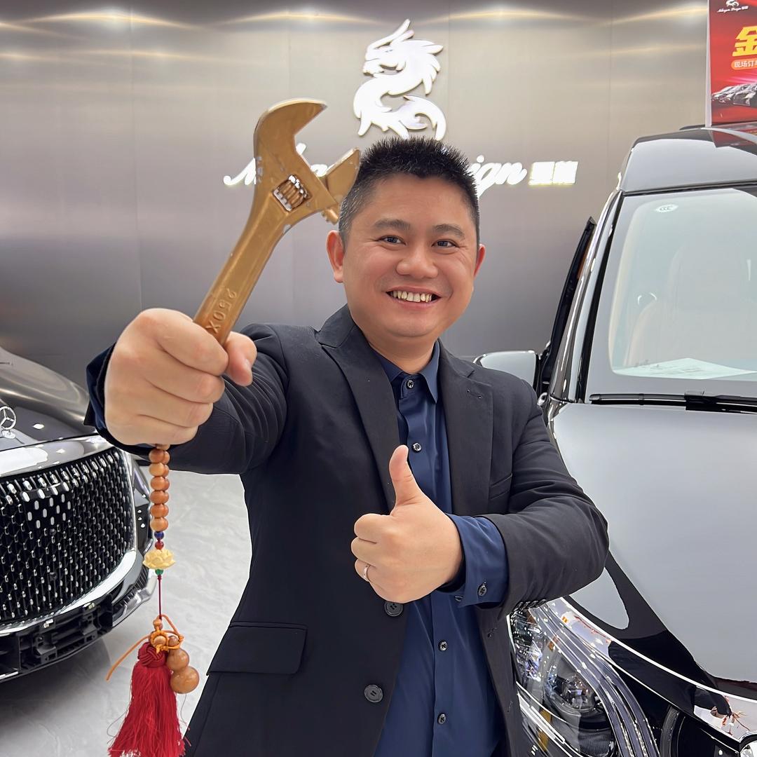 曼余哥 曼龙商务车（招策划运营、女主播）