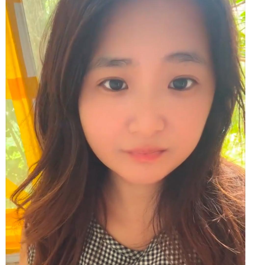 王依依