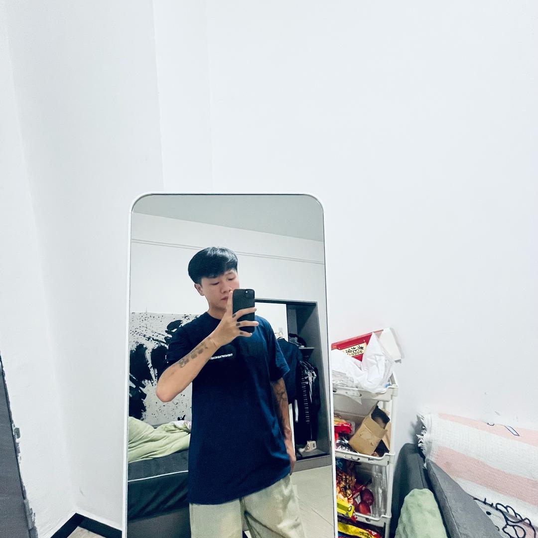 小伍¥