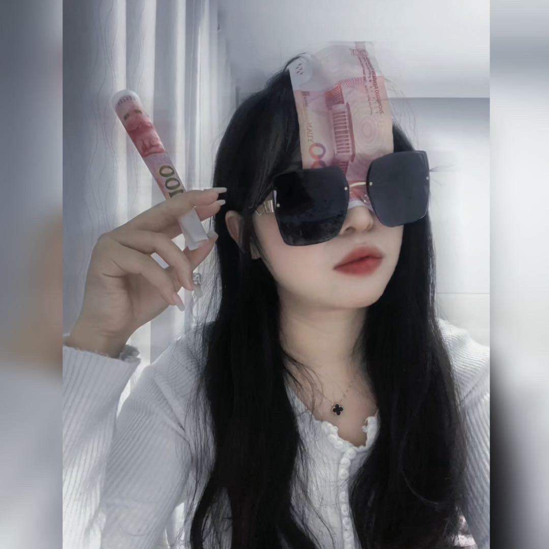 一只打工黎🦊