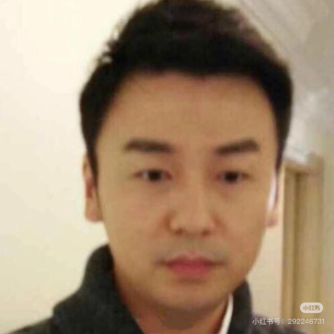 一朵风中摇曳的陈俊生