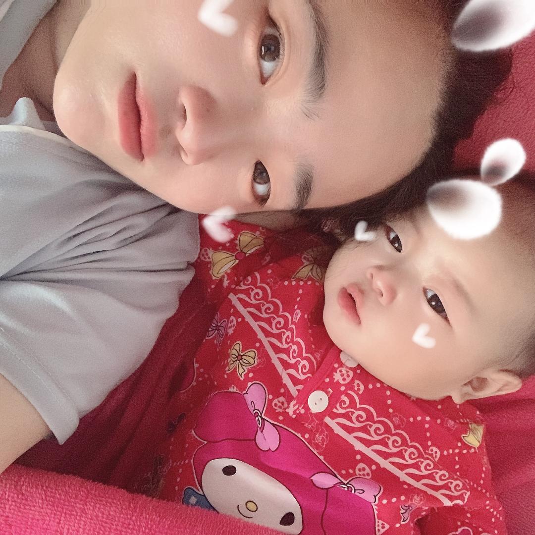 草莓味的风头像