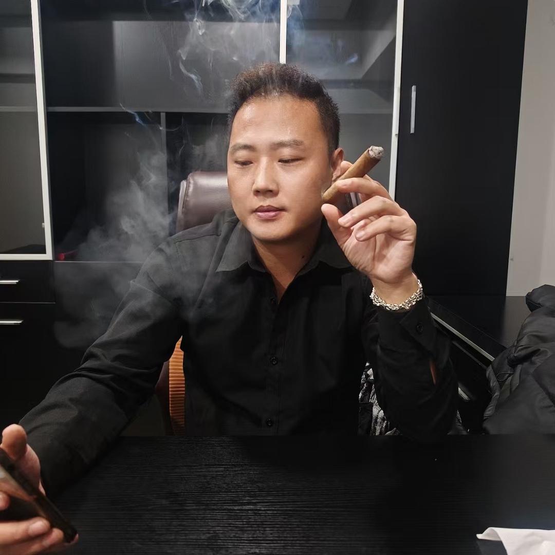灿灿