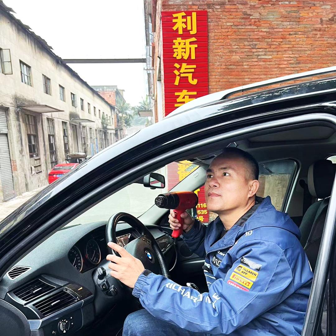 柳州利新汽车内饰翻新飞哥