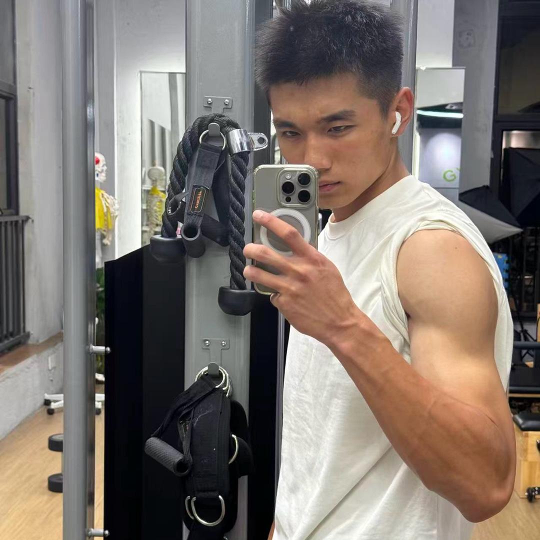 佛山睿选-小骐二手车(高价收车)