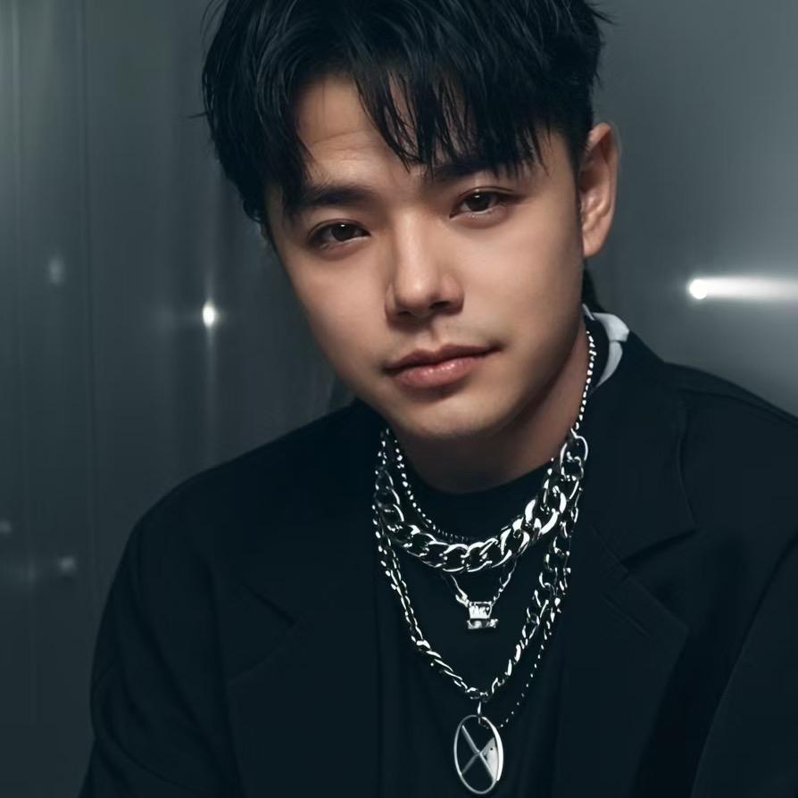 : ꦿ᭄ཽ࿆烈酒敬余生ꦿ᭄࿆