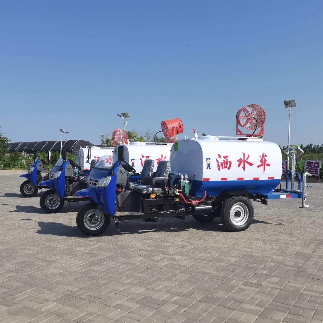 亚启洒水车工厂