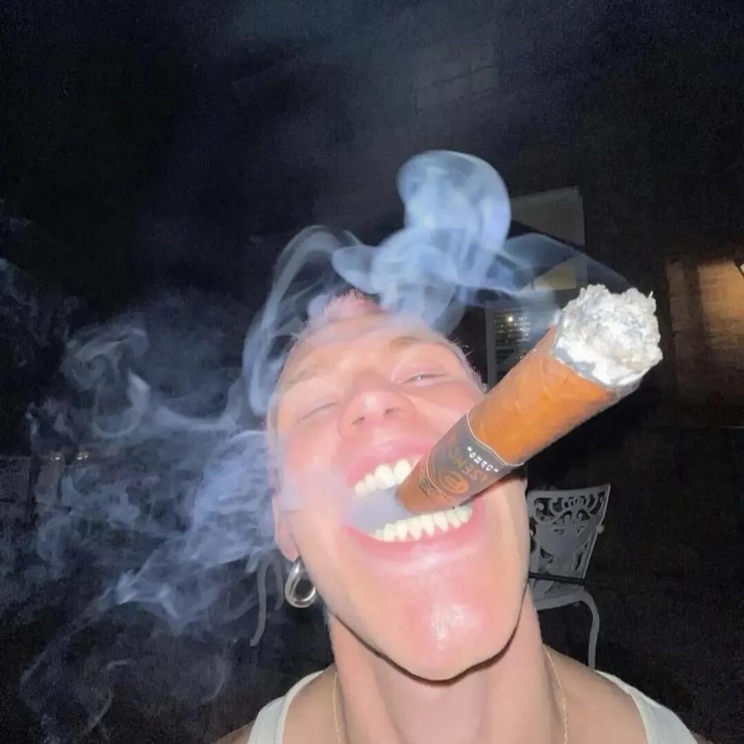 王襂