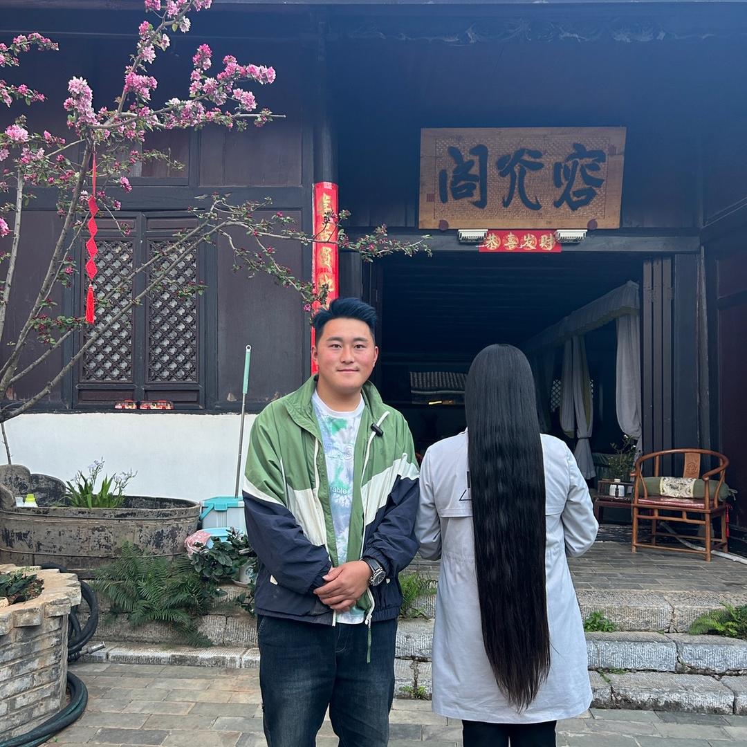 杨人收头发