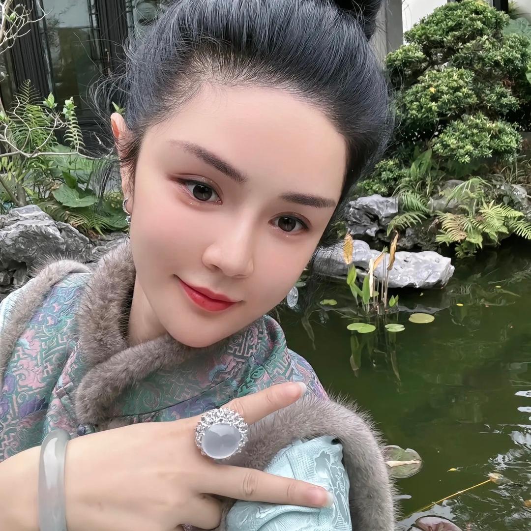 多米✨(徐楠楠👑日常分享)