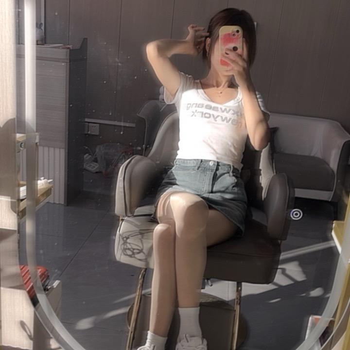 爱吃橘子的小杨🍊