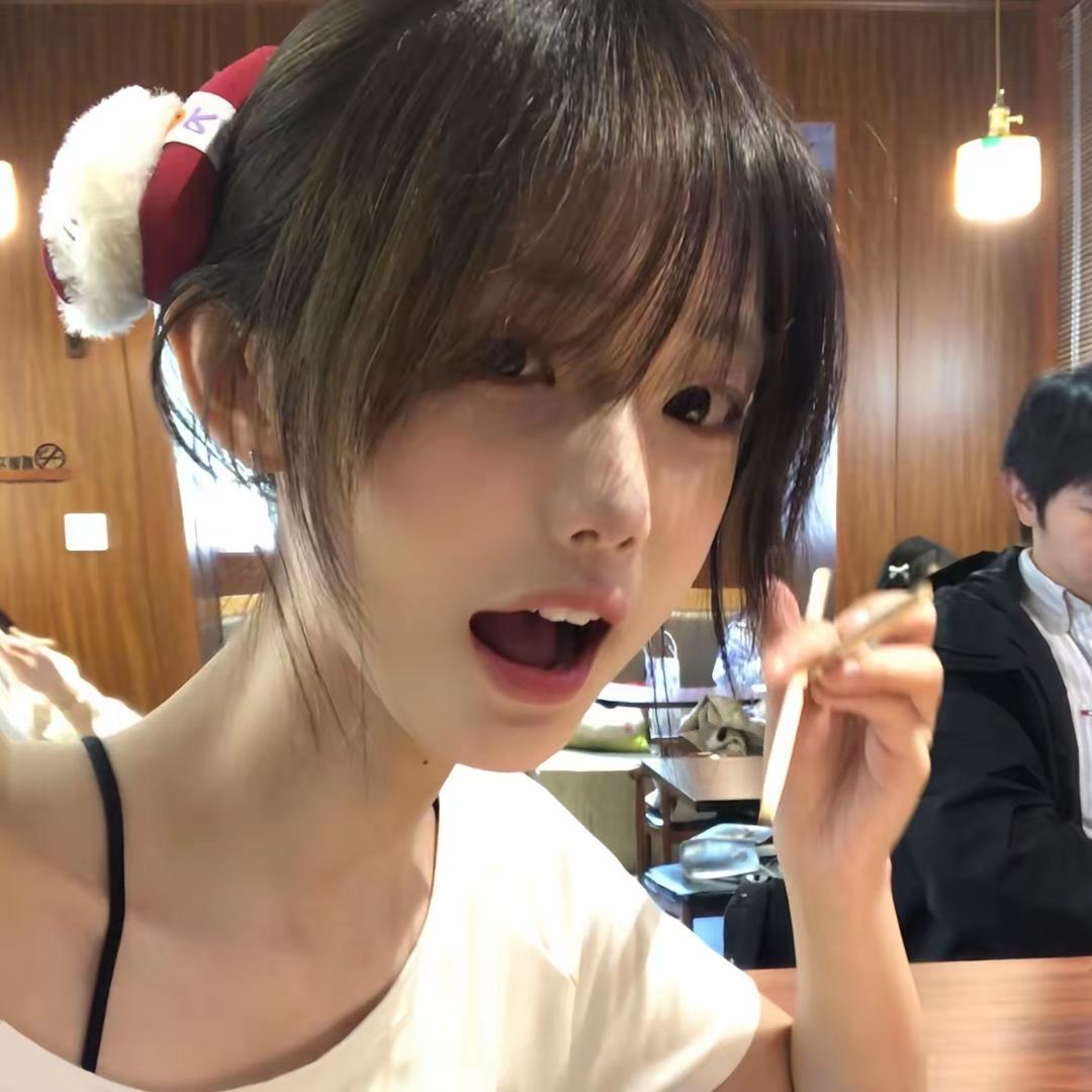 给芭比娃娃纹花臂被幼儿园老师发现