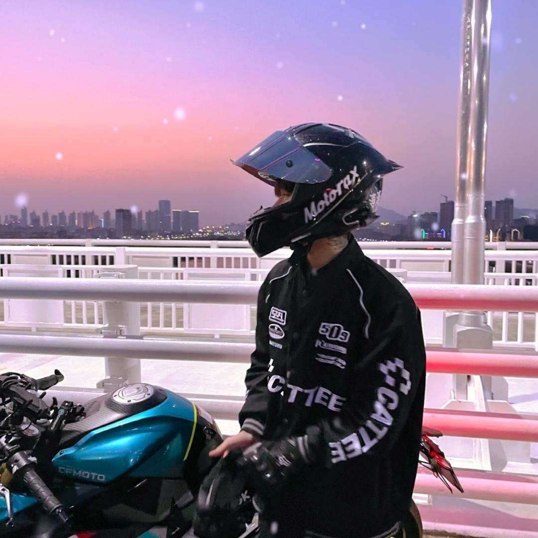 涛涛不会压弯🏍
