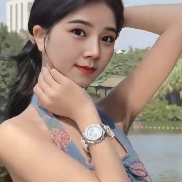 暴躁的甜妹