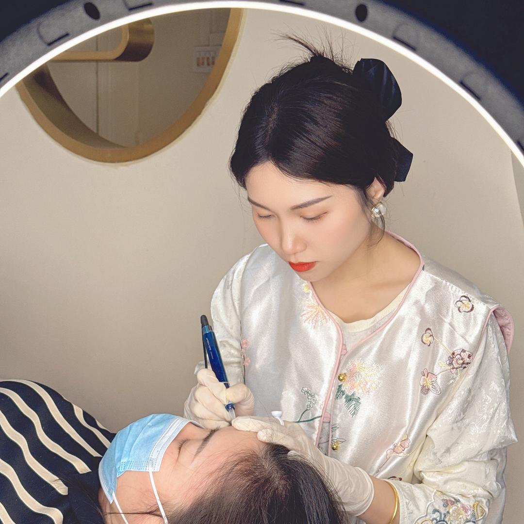壹加壹美容店｛如花家｝