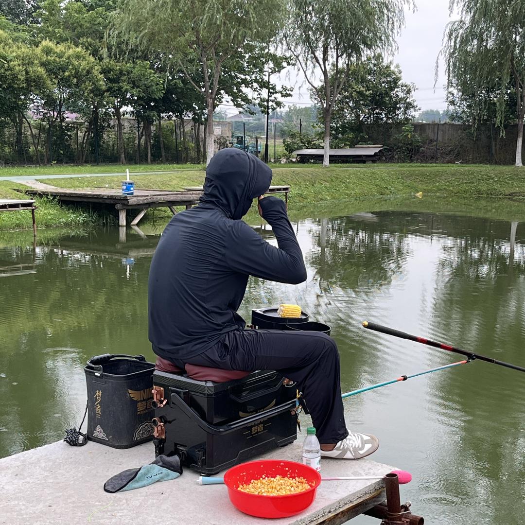 钓得多户外钓鱼