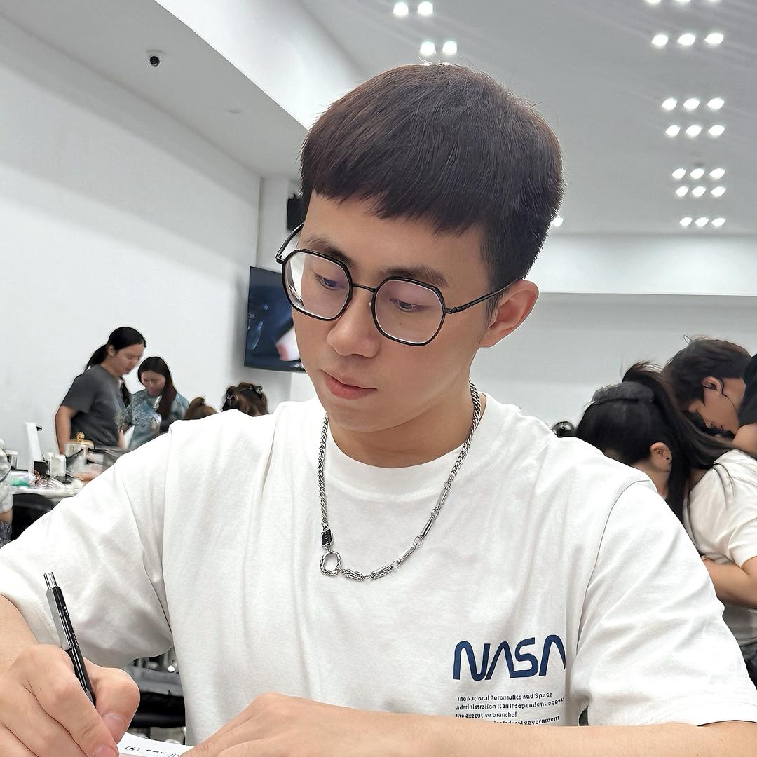 男美睫师小俊