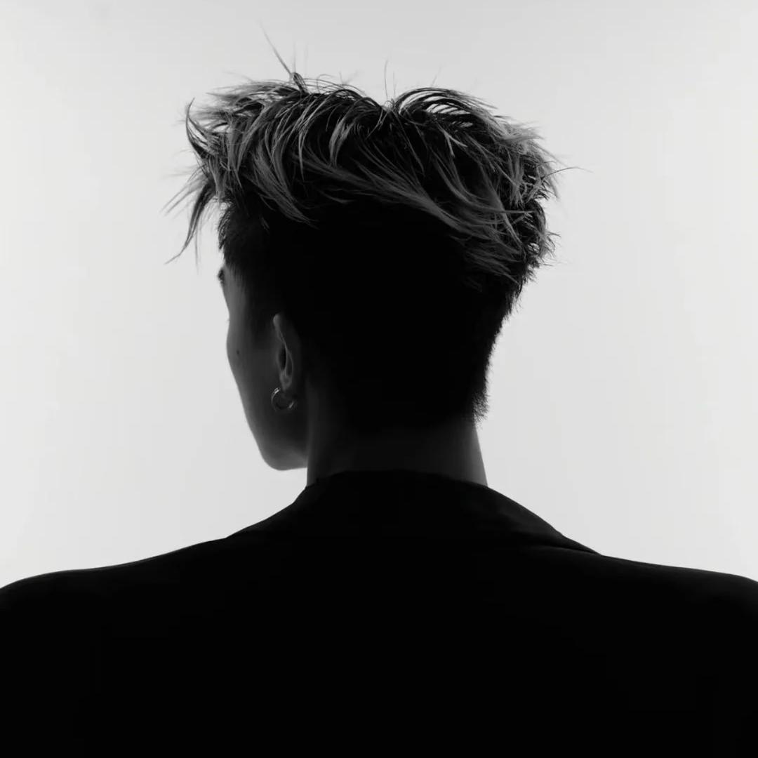 西安男士根据脸型肤色设计发型基地