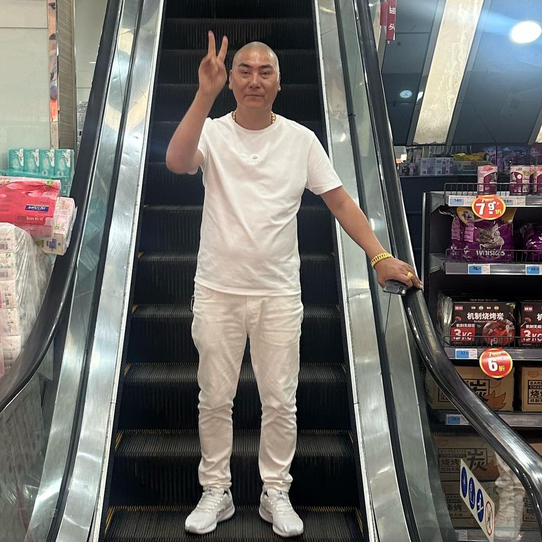 陈荣德，余生我单行＇