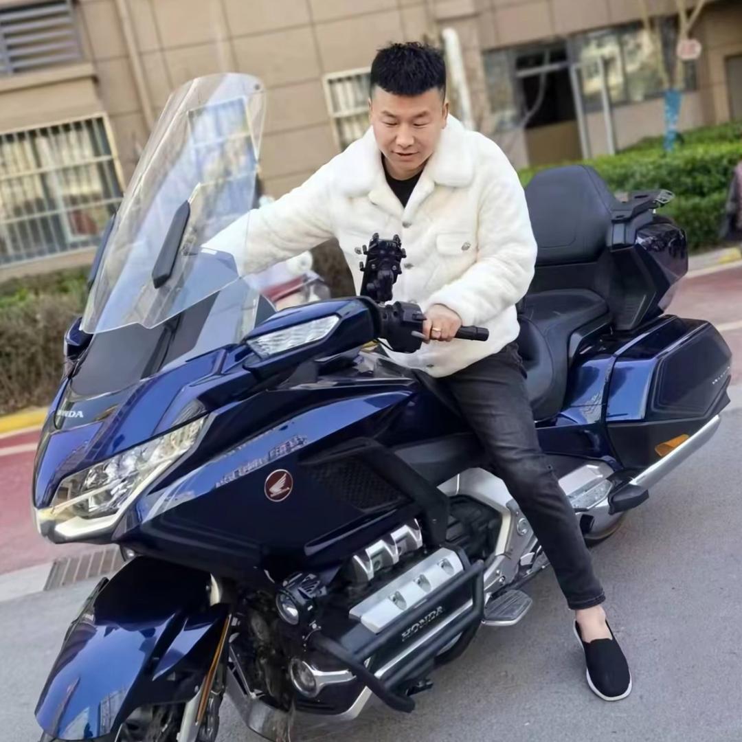 陆先生  娱乐直播号