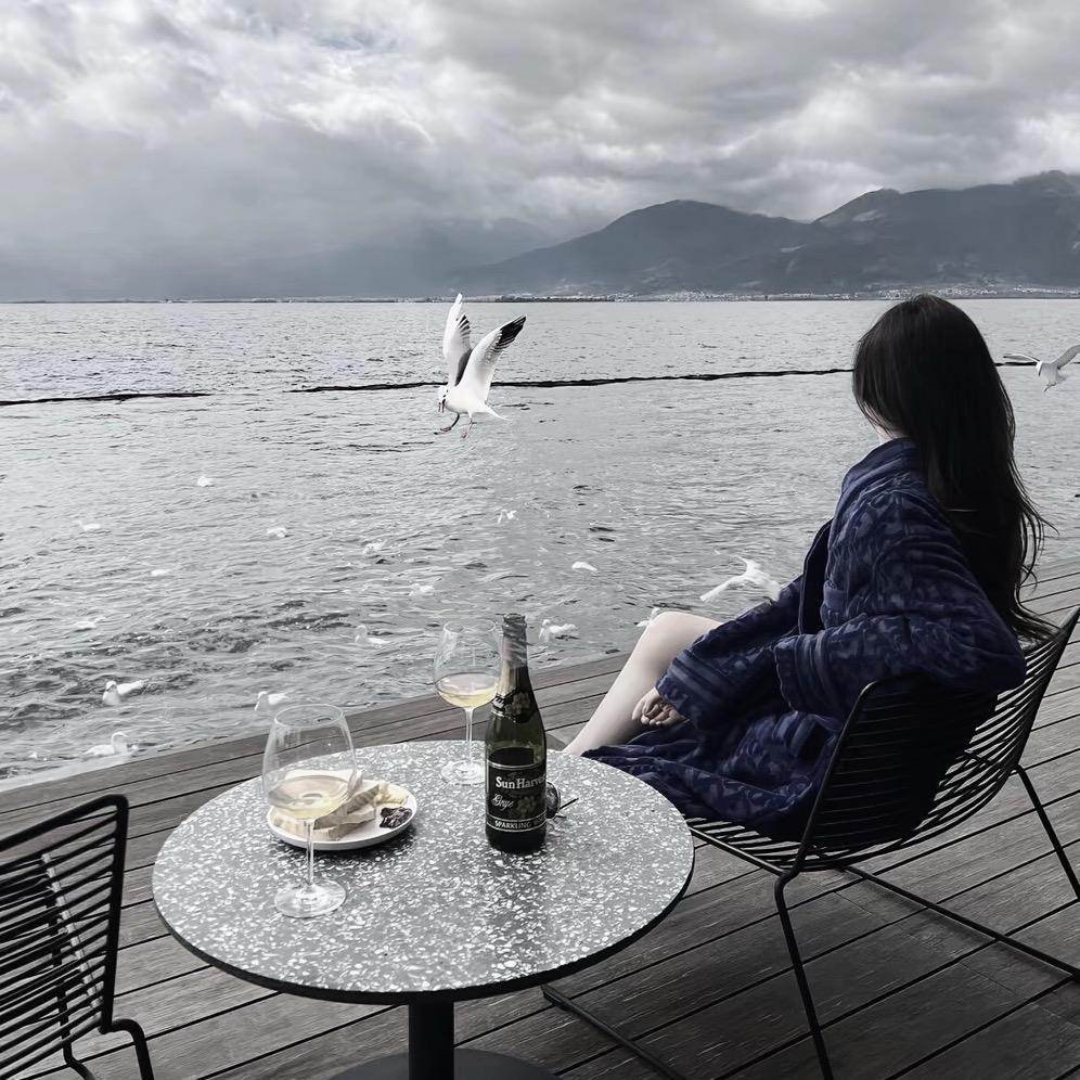 行ㅤㅤㅤㅤㅤㅤㅤㅤ