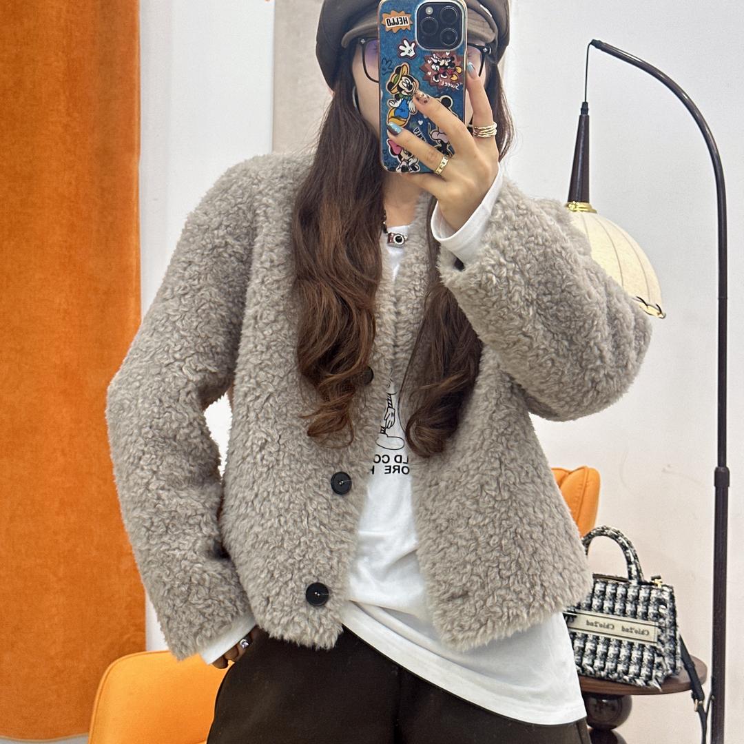 U.Mi在这里服饰