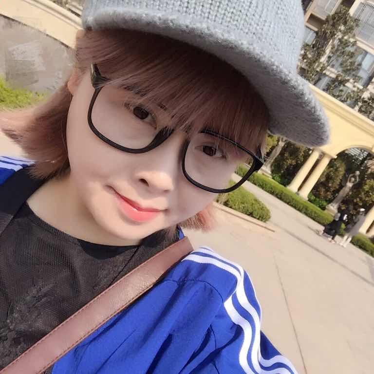 依伯拉服装店
