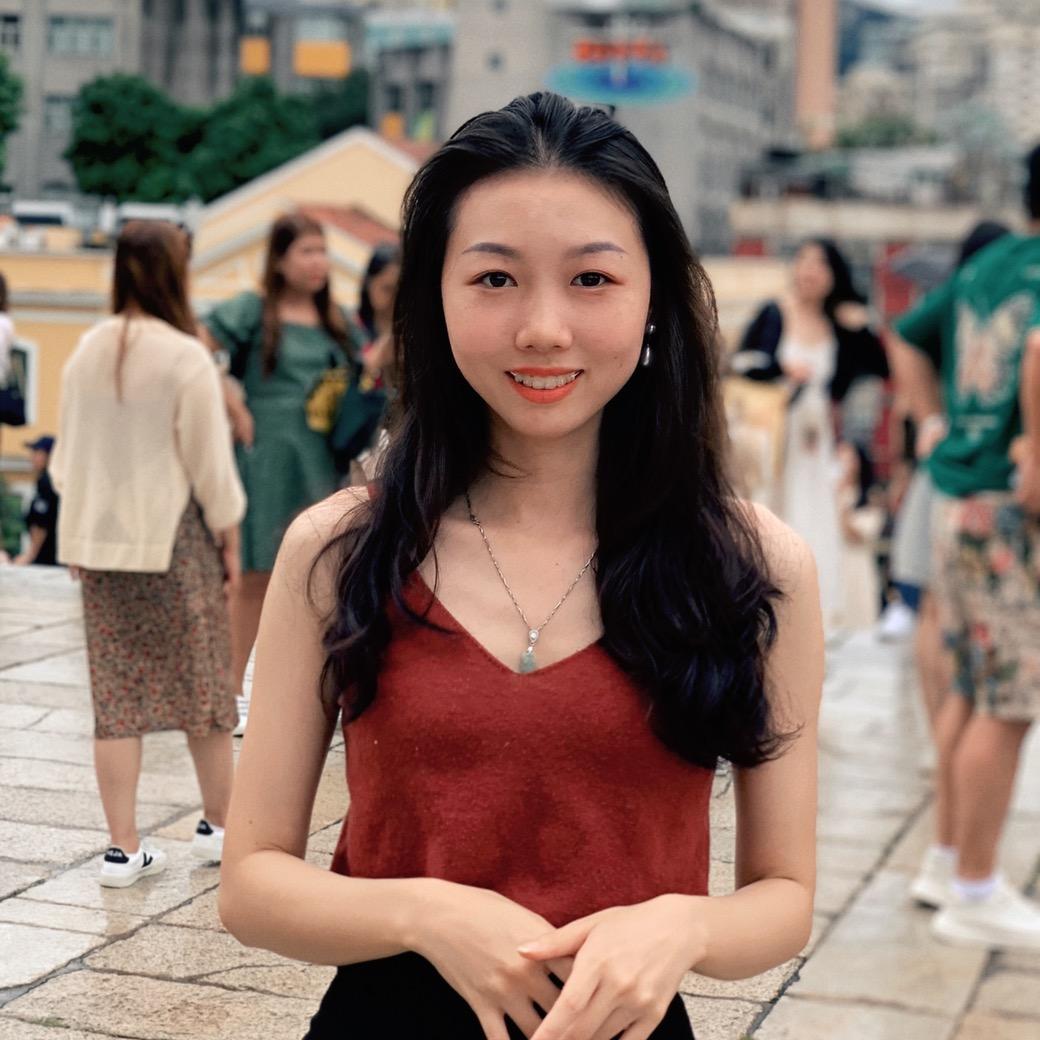 嘻嘻佳子
