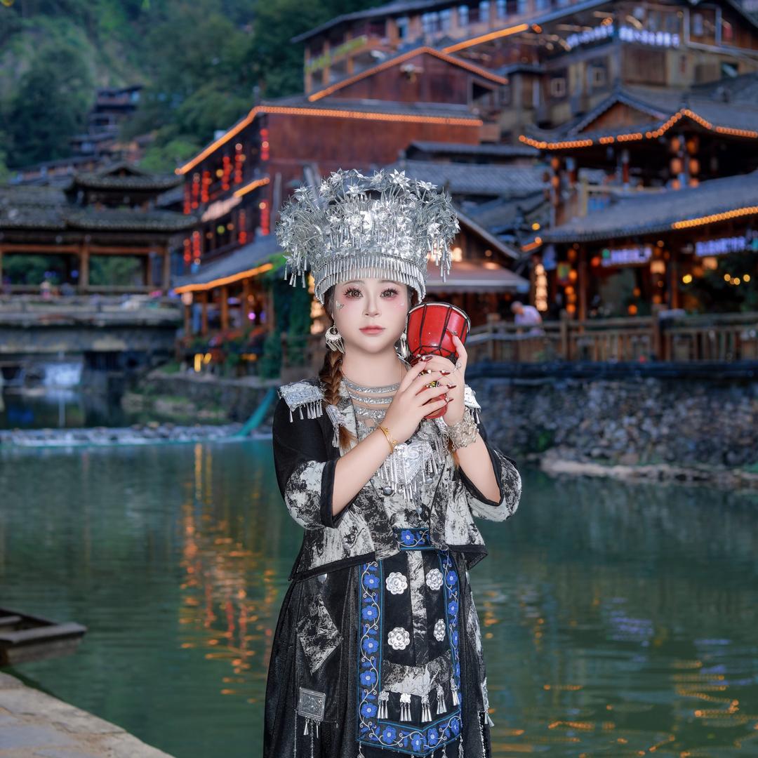 牟小胖（赠品助理）