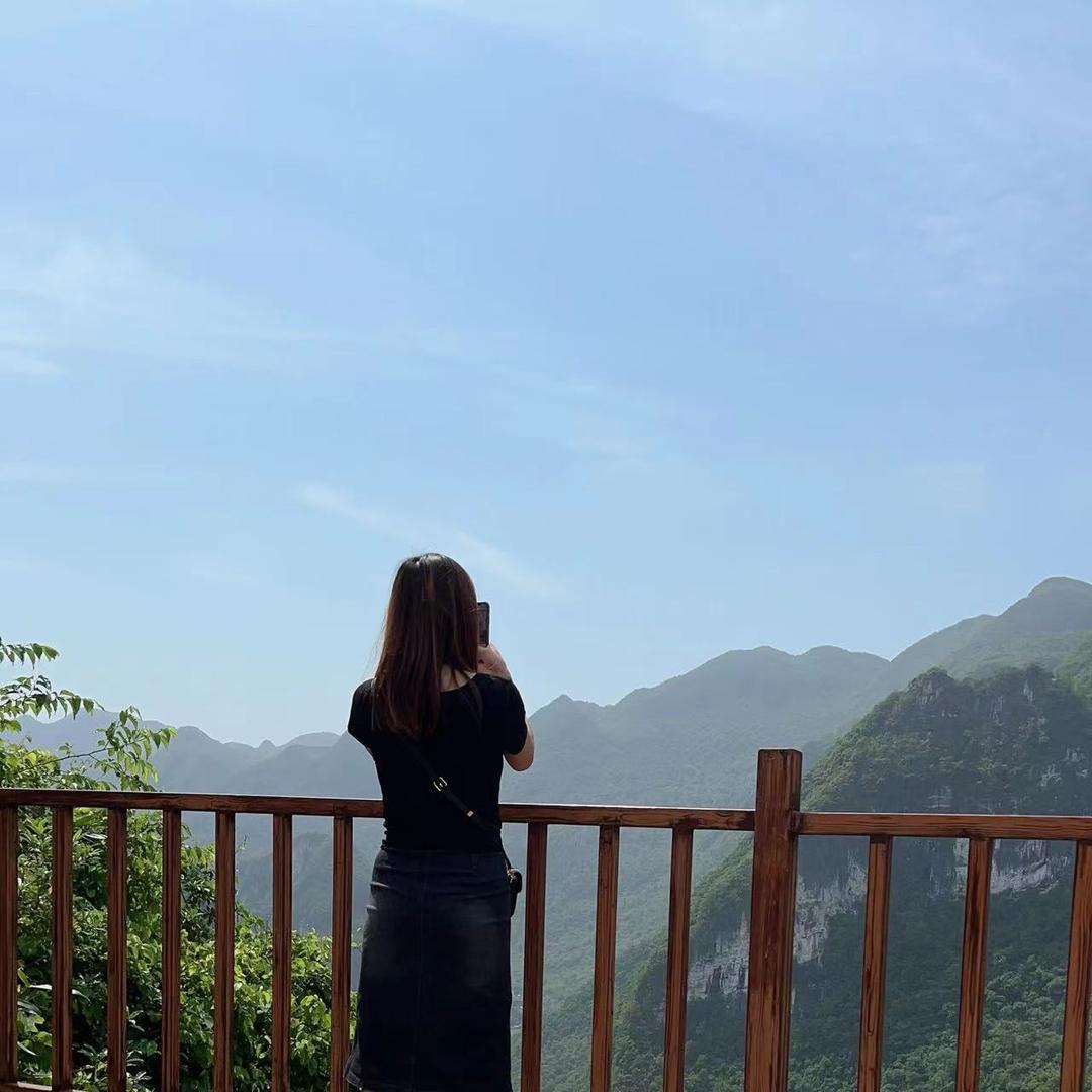 এZ^hongᥫᦱᐝ周ཽ🍓