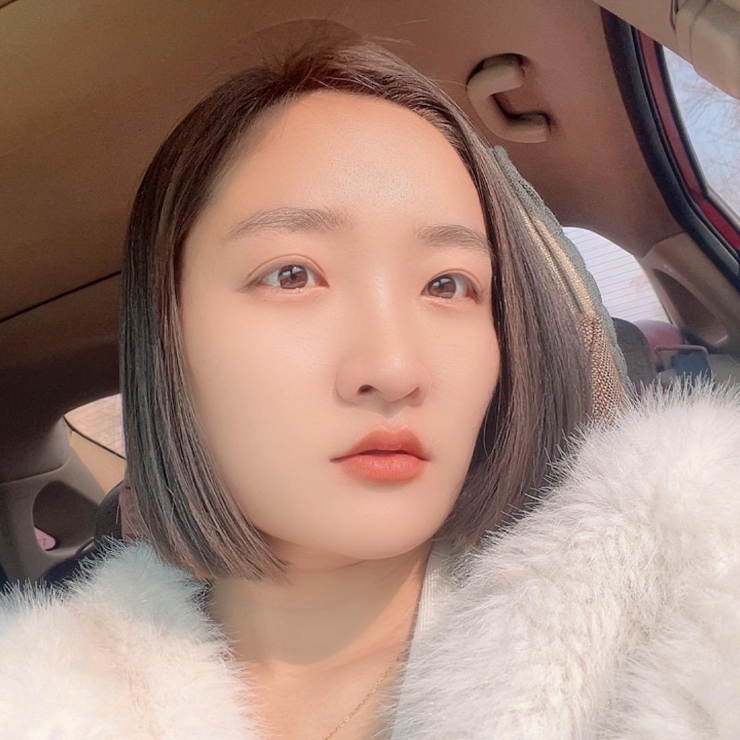 化妆师 小华