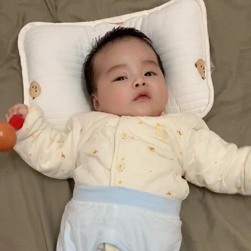 易易小宝贝吖
