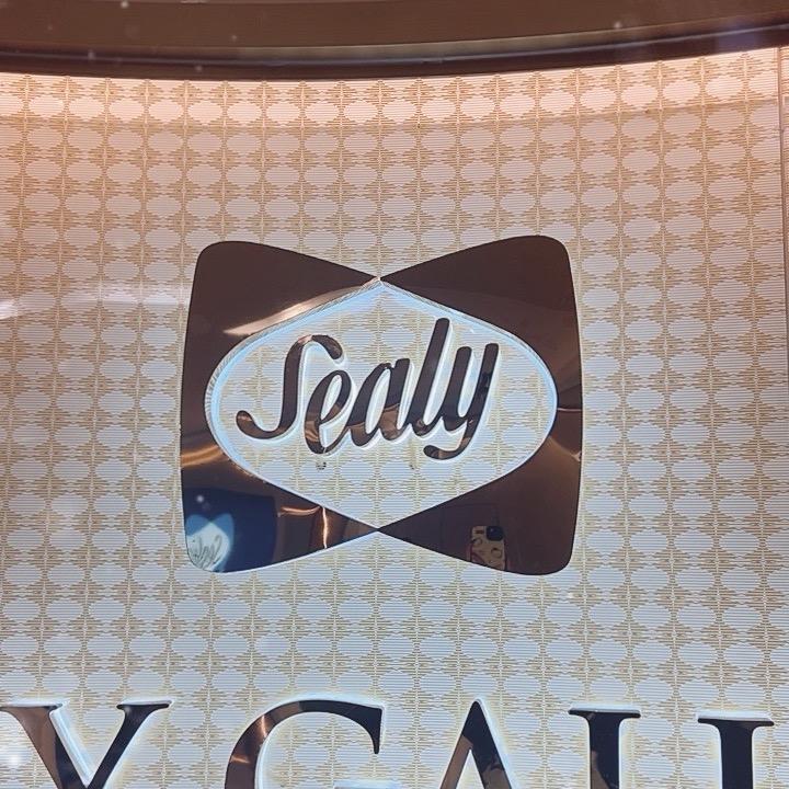 丝涟床垫星河第三空间店