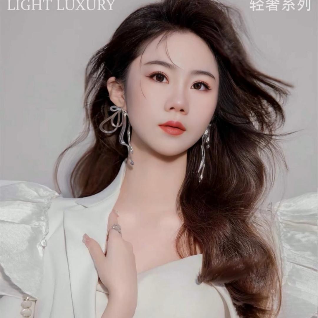 巫山中泥坊莉儿