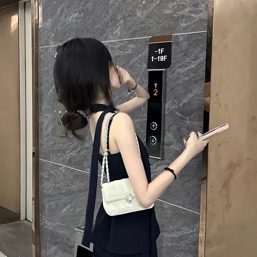 晚宀