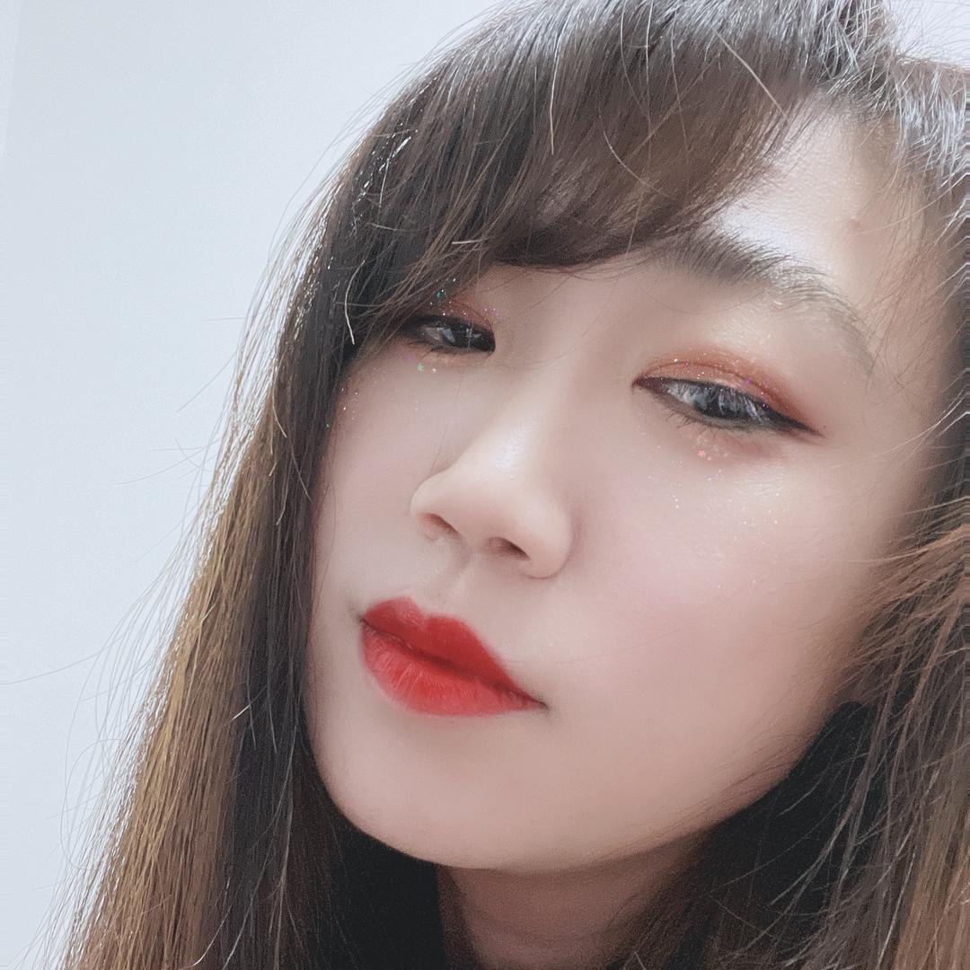 璐璐34880
