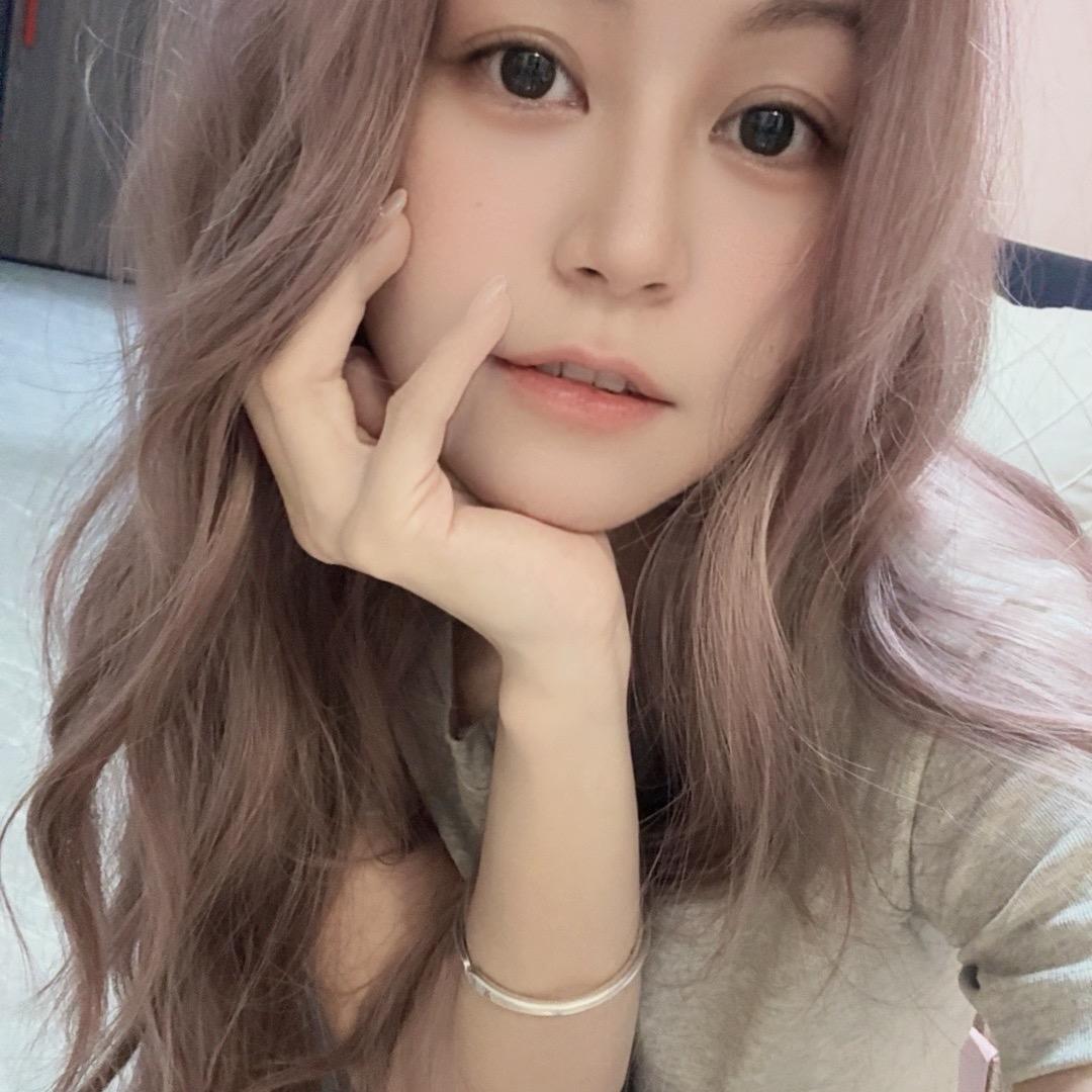 𝒇𝒂𝒇𝒂 ·🌸